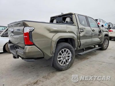Trzecie zdjęcie samochodu z tyłu: 2025 TOYOTA TACOMA DOUBLE CAB VIN:3TMLB5JN4SM135089 - miniatura