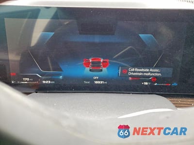 Zdjęcie 9 z 11 samochodu: 2025 BMW X5 M60I VIN:5UX33EU06S9W72816 - miniatura