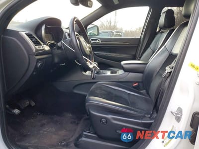 Zdjęcie 7 z 13 samochodu: 2018 JEEP GRAND CHEROKEE LAREDO VIN:1C4RJFAG5JC298404 - miniatura