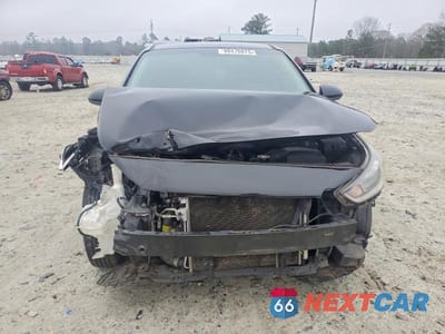 Piąte zdjęcie samochodu w środku: 2019 HYUNDAI ACCENT SE VIN:3KPC24A35KE049549 - miniatura