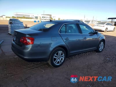 Trzecie zdjęcie samochodu z tyłu: 2007 VOLKSWAGEN JETTA 2.5 OPTION PACKAGE 1 VIN:3VWRF71K87M122866 - miniatura