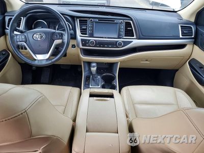 Zdjęcie 8 z 13 samochodu: 2014 TOYOTA HIGHLANDER XLE VIN:5TDJKRFH5ES013024 - miniatura