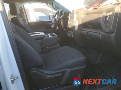 Piąte zdjęcie samochodu w środku: 2024 CHEV SILVERADO VIN:1GC5YLE70RF364712 - miniatura