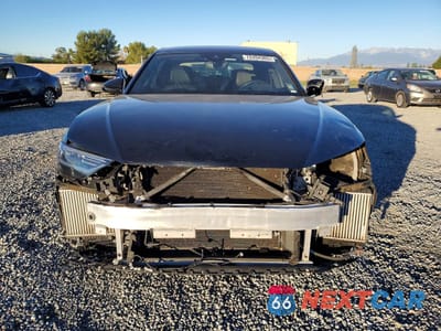 Piąte zdjęcie samochodu w środku: 2019 AUDI A8 L VIN:WAU8DAF86KN017382 - miniatura