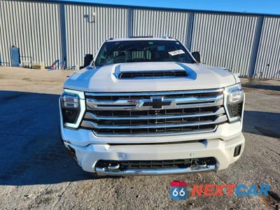 Piąte zdjęcie samochodu w środku: 2024 CHEVROLET SILVERADO K2500 HIGH COUNTRY VIN:1GC4YREY1RF126553 - miniatura