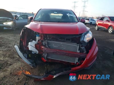 Piąte zdjęcie samochodu w środku: 2018 HONDA HR-V LX VIN:3CZRU6H33JG727749 - miniatura