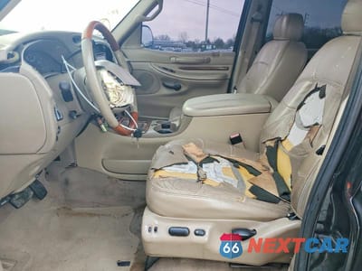 Zdjęcie 7 z 13 samochodu: 2001 LINCOLN NAVIGATOR VIN:5LMEU27R01LJ09013 - miniatura