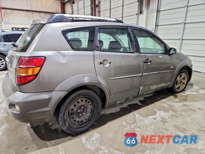 Trzecie zdjęcie samochodu z tyłu: 2003 PONTIAC VIBE VIN:5Y2SL628X3Z443679 - miniatura