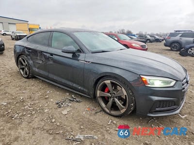 Czwarte zdjęcie samochodu z boku: 2019 AUDI S5 PRESTIGE VIN:WAUC4CF5XKA020577 - miniatura
