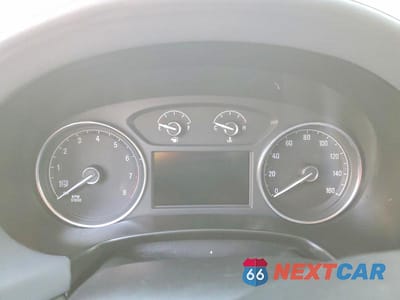 Zdjęcie 9 z 12 samochodu: 2018 BUICK ENCLAVE ESSENCE VIN:5GAERBKW5JJ122102 - miniatura