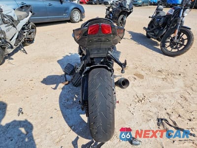 Czwarte zdjęcie samochodu z boku: 2017 SUZUKI GSX VIN:JS1GN7FA3H2101682 - miniatura