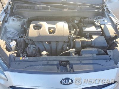 Zdjęcie 11 z 13 samochodu: 2019 KIA FORTE FE VIN:3KPF24AD5KE082542 - miniatura