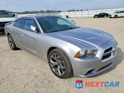 Czwarte zdjęcie samochodu z boku: 2013 DODGE CHARGER SXT VIN:2C3CDXJG5DH596010 - miniatura