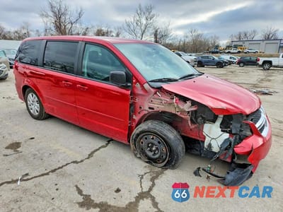 Czwarte zdjęcie samochodu z boku: 2015 DODGE GRAND CARAVAN SE VIN:2C4RDGBG7FR568632 - miniatura