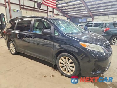 Czwarte zdjęcie samochodu z boku: 2015 TOYOTA SIENNA LE VIN:5TDJK3DC3FS119364 - miniatura