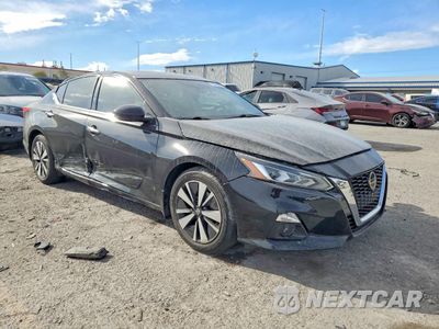 Czwarte zdjęcie samochodu z boku: 2019 NISSAN ALTIMA SV VIN:1N4BL4DVXKC161752 - miniatura