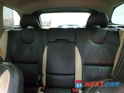 Zdjęcie 10 z 12 samochodu: 2010 VOLVO XC60 T6 VIN:YV4992DZ4A2102518 - miniatura