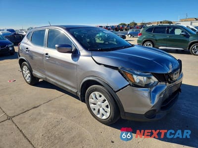 Czwarte zdjęcie samochodu z boku: 2019 NISSAN ROGUE SPORT S VIN:JN1BJ1CP9KW526960 - miniatura