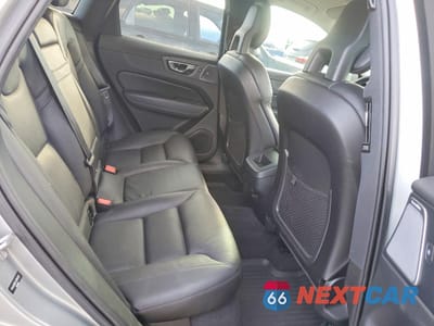 Zdjęcie 11 z 14 samochodu: 2018 VOLVO XC60 T6 MOMENTUM VIN:YV4A22RK4J1084492 - miniatura