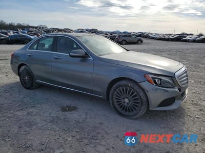 Czwarte zdjęcie samochodu z boku: 2015 MERCEDES-BENZ C 300 4MATIC VIN:55SWF4KB7FU014615 - miniatura