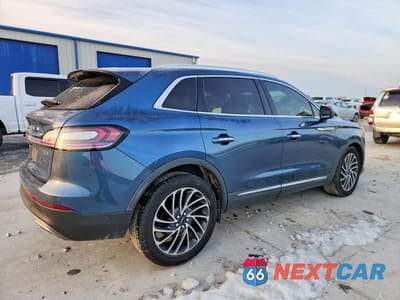 Trzecie zdjęcie samochodu z tyłu: 2019 LINCOLN NAUTILUS RESERVE VIN:2LMPJ6LP5KBL51446 - miniatura