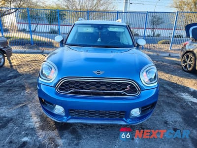 Piąte zdjęcie samochodu w środku: 2019 MINI COOPER S C VIN:WMZYT3C57K3E98107 - miniatura