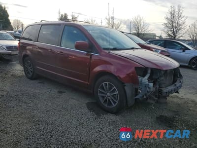 Czwarte zdjęcie samochodu z boku: 2017 DODGE GRAND CARAVAN SXT VIN:2C4RDGCG6HR671624 - miniatura