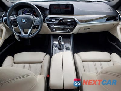 Zdjęcie 8 z 12 samochodu: 2019 BMW 5 SERIES VIN:WBAJA9C58KB253908 - miniatura