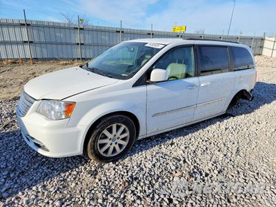 2015 CHRYSLER TOWN & COUNTRY TOURING 2C4RC1BG1FR644913 - główne zdjęcie licytacji z USA - miniatura
