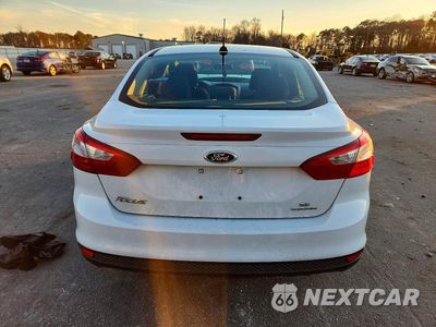 Zdjęcie 6 z 11 samochodu: 2014 FORD FOCUS SE VIN:1FADP3F22EL324778 - miniatura