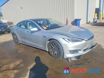 Czwarte zdjęcie samochodu z boku: 2017 TESLA MODEL S VIN:5YJSA1E27HF231691 - miniatura