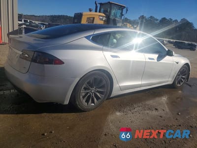 Trzecie zdjęcie samochodu z tyłu: 2017 TESLA MODEL S VIN:5YJSA1E27HF231691 - miniatura