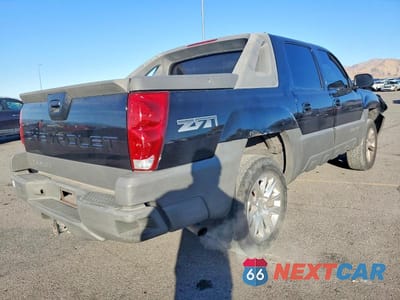 Trzecie zdjęcie samochodu z tyłu: 2002 CHEVROLET AVALANCHE K1500 VIN:3GNEK13T32G140612 - miniatura