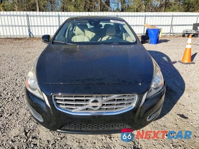 Piąte zdjęcie samochodu w środku: 2013 VOLVO S60 T5 VIN:YV1612FSXD2193371 - miniatura