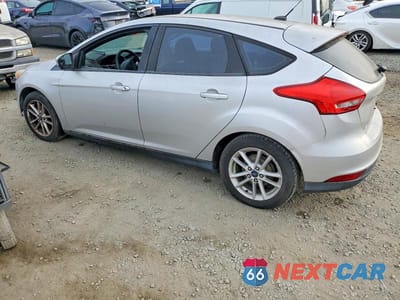 Drugie zdjęcie samochodu z przodu: 2015 FORD FOCUS SE VIN:1FADP3K28FL244893 - miniatura