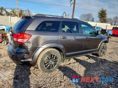 Trzecie zdjęcie samochodu z tyłu: 2018 DODGE JOURNEY SE VIN:3C4PDCAB6JT530627 - miniatura