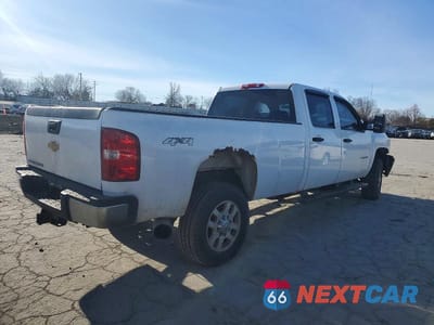 Trzecie zdjęcie samochodu z tyłu: 2013 CHEVROLET SILVERADO K2500 HEAVY DUTY VIN:1GC1KVC88DF228795 - miniatura
