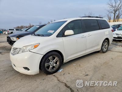 2016 TOYOTA SIENNA LE 5TDKK3DC1GS738325 - główne zdjęcie licytacji z USA - miniatura