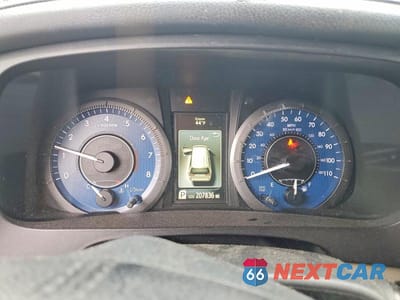Zdjęcie 9 z 13 samochodu: 2015 TOYOTA SIENNA XLE VIN:5TDYK3DC7FS605609 - miniatura