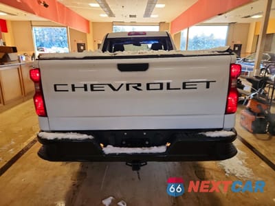 Zdjęcie 6 z 12 samochodu: 2019 CHEVROLET SILVERADO K1500 VIN:3GCNYAEHXKG168097 - miniatura