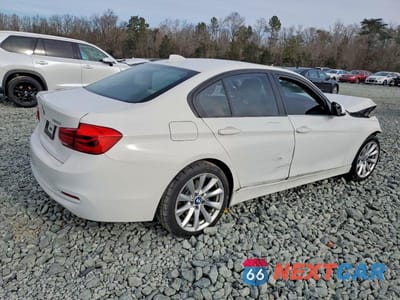 Trzecie zdjęcie samochodu z tyłu: 2018 BMW 320 XI VIN:WBA8E5G57JNV02315 - miniatura