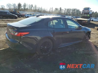 Trzecie zdjęcie samochodu z tyłu: 2025 TOYOTA CAMRY HYBRID SE VIN:4T1DAACK3SU137927 - miniatura