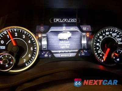Zdjęcie 9 z 12 samochodu: 2019 RAM 2500 LARAMIE VIN:3C6UR5NJXKG562841 - miniatura