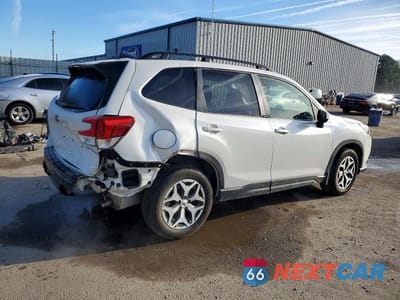 Trzecie zdjęcie samochodu z tyłu: 2024 SUBARU FORESTER PREMIUM VIN:JF2SKADC9RH489964 - miniatura