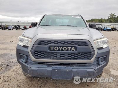 Piąte zdjęcie samochodu w środku: 2017 TOYOTA TACOMA ACCESS CAB VIN:5TFRX5GN4HX077488 - miniatura