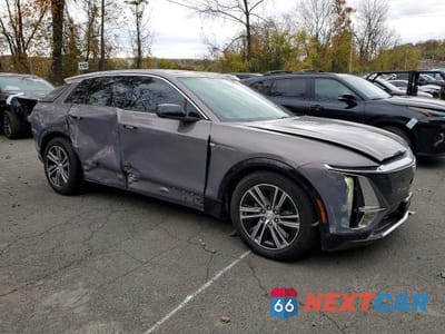 Czwarte zdjęcie samochodu z boku: 2024 CADILLAC LYRIQ LUXURY VIN:1GYKPRRL5RZ123687 - miniatura