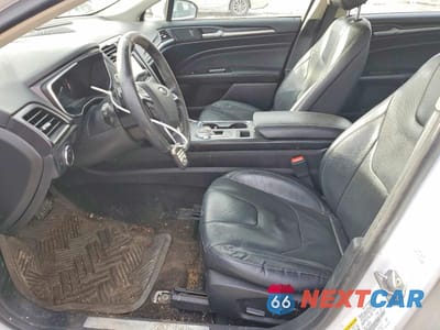 Zdjęcie 7 z 12 samochodu: 2020 FORD FUSION TITANIUM VIN:3FA6P0D98LR137745 - miniatura