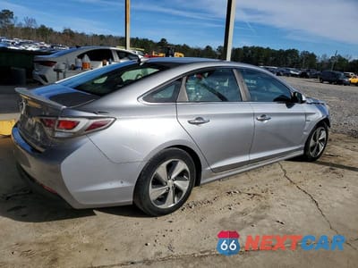 Trzecie zdjęcie samochodu z tyłu: 2016 HYUNDAI SONATA HYBRID VIN:KMHE34L18GA014429 - miniatura