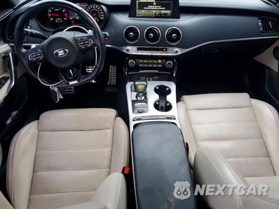 Zdjęcie 8 z 13 samochodu: 2018 KIA STINGER GT2 VIN:KNAE55LC8J6016954 - miniatura