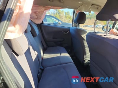 Zdjęcie 10 z 11 samochodu: 2013 HONDA FIT VIN:JHMGE8H39DC010798 - miniatura